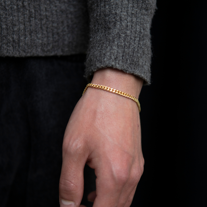 Curb Bracelet Slim Gold