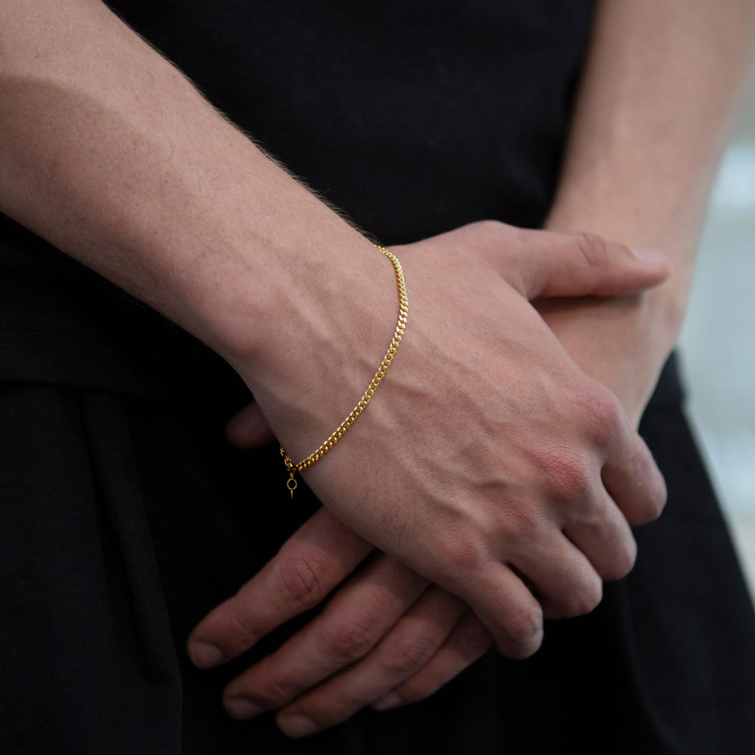 Curb Bracelet Slim Gold