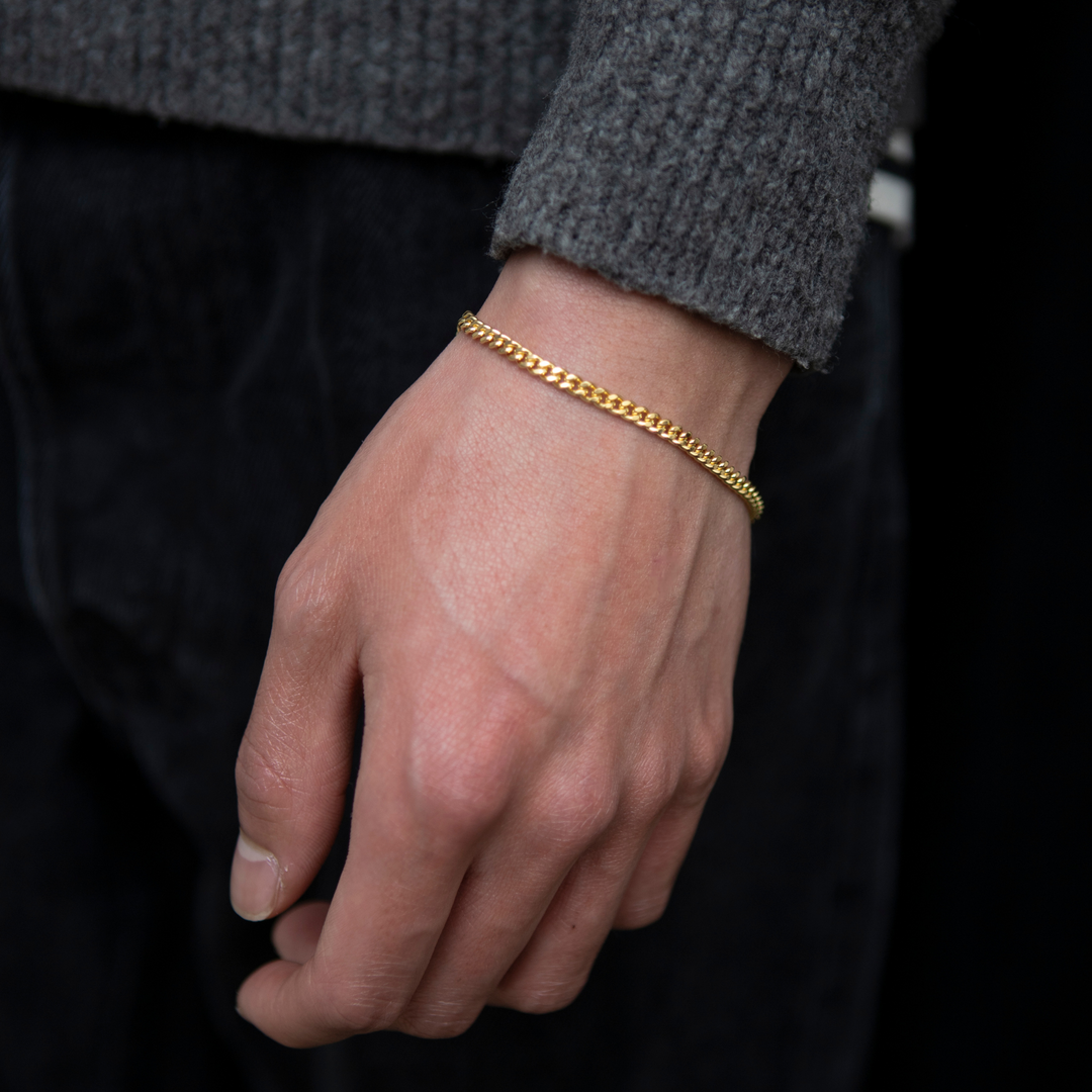 Curb Bracelet Slim Gold