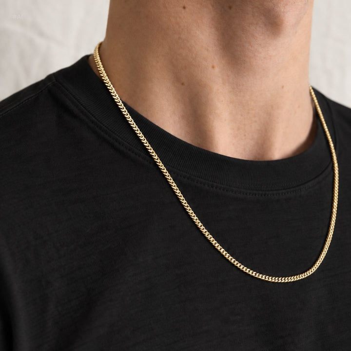 Curb Necklace Slim Gold