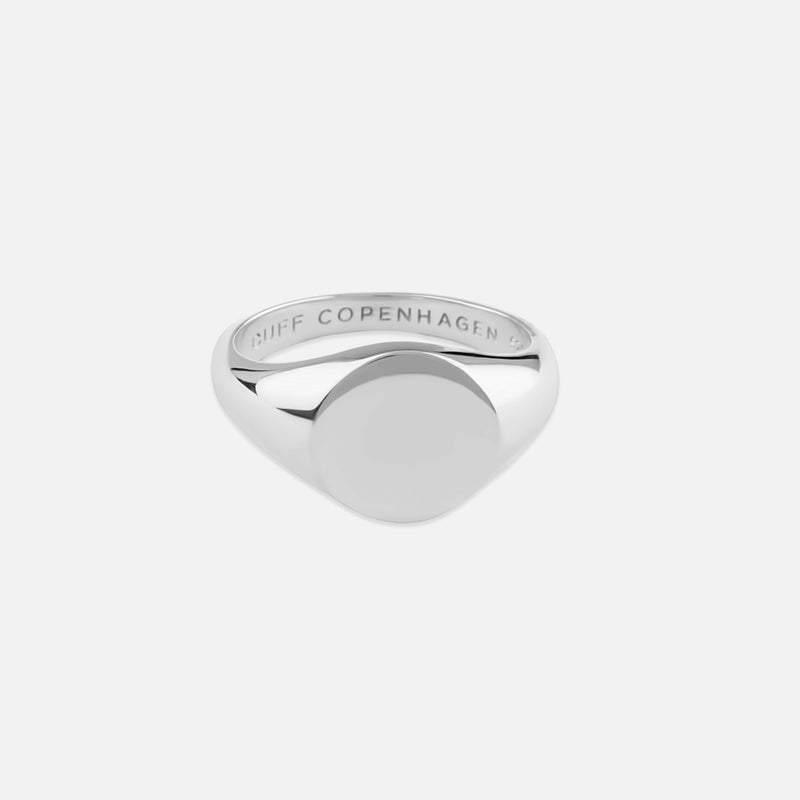 Ellery Signet Ring