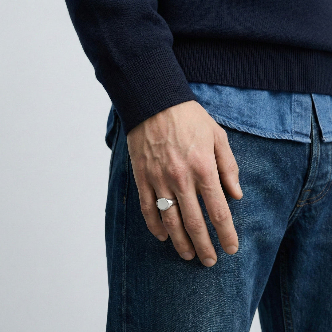 Ellery Signet Ring