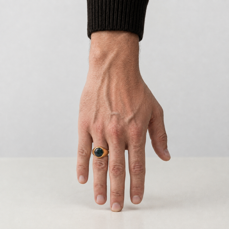 Jude Signet Ring Gold